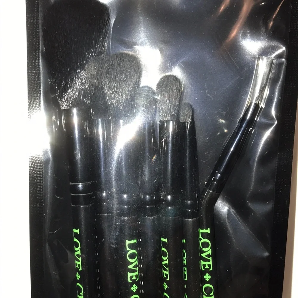 Lovecraft Beauty brushes 7 pieces NEW